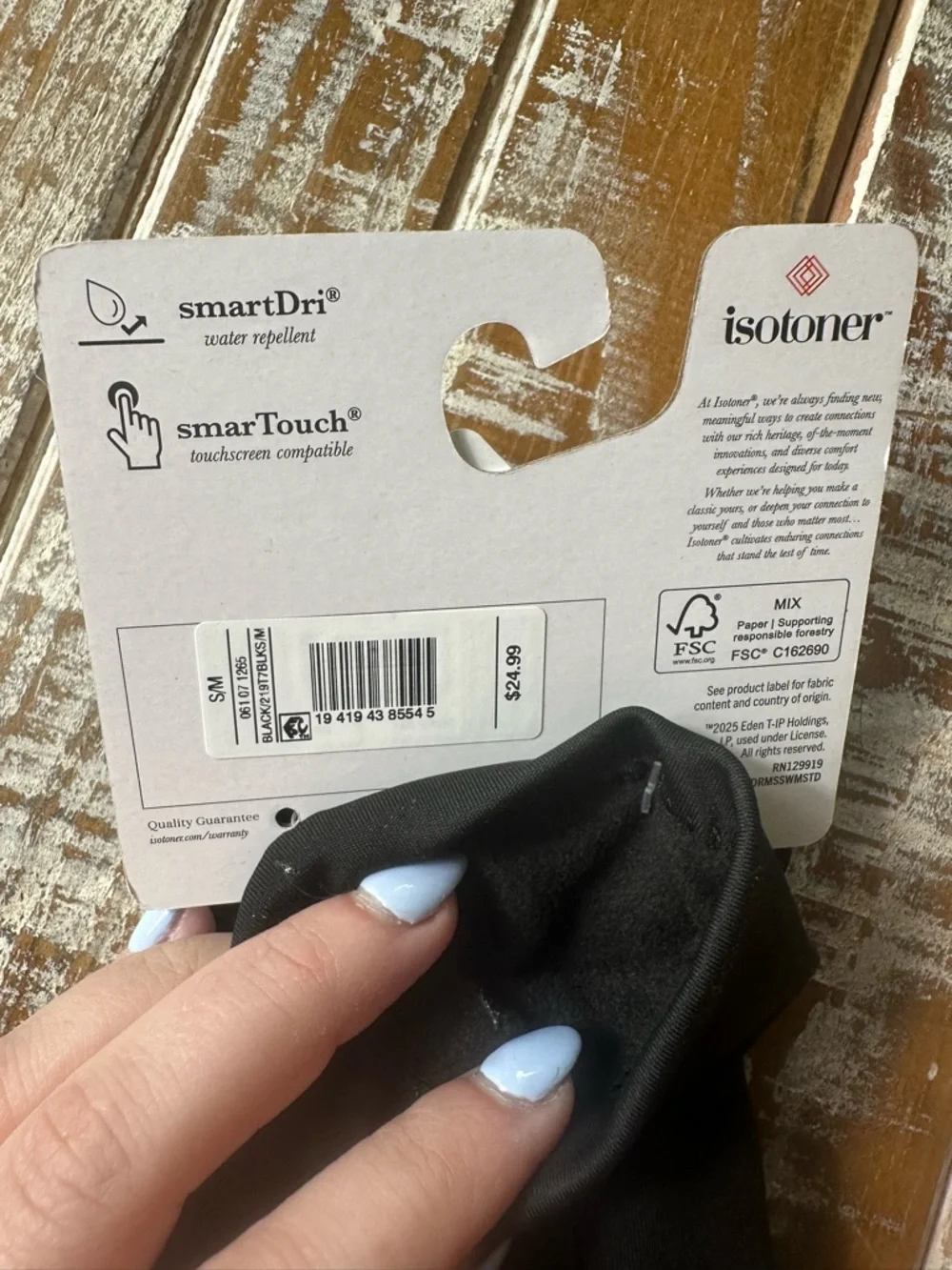 isotoner Black Women's Touchscreen Gloves - Picture 5 of 5